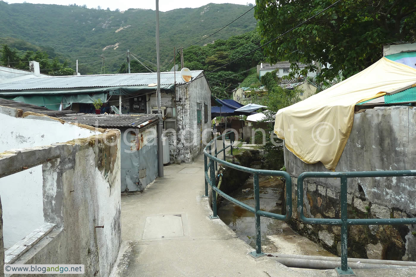 Hong Kong - Nim Shue Wan village